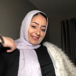 Meet your Posher, Danyah